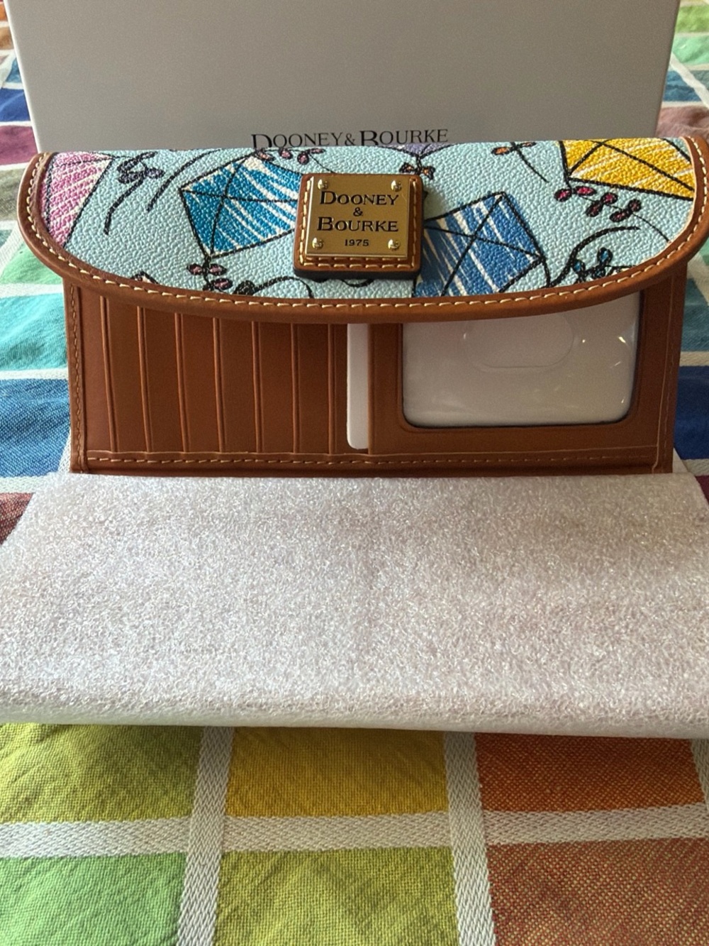 🪁 DOONEY AND BURKE KITE CONTINENTAL CLUTCH🪁 NWT 🪁 - Picture 9 of 16
